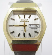 Vtg Bulova Accutron Swiss Quartz Dual Day Analog 34mm Watch (H538) New Battery
