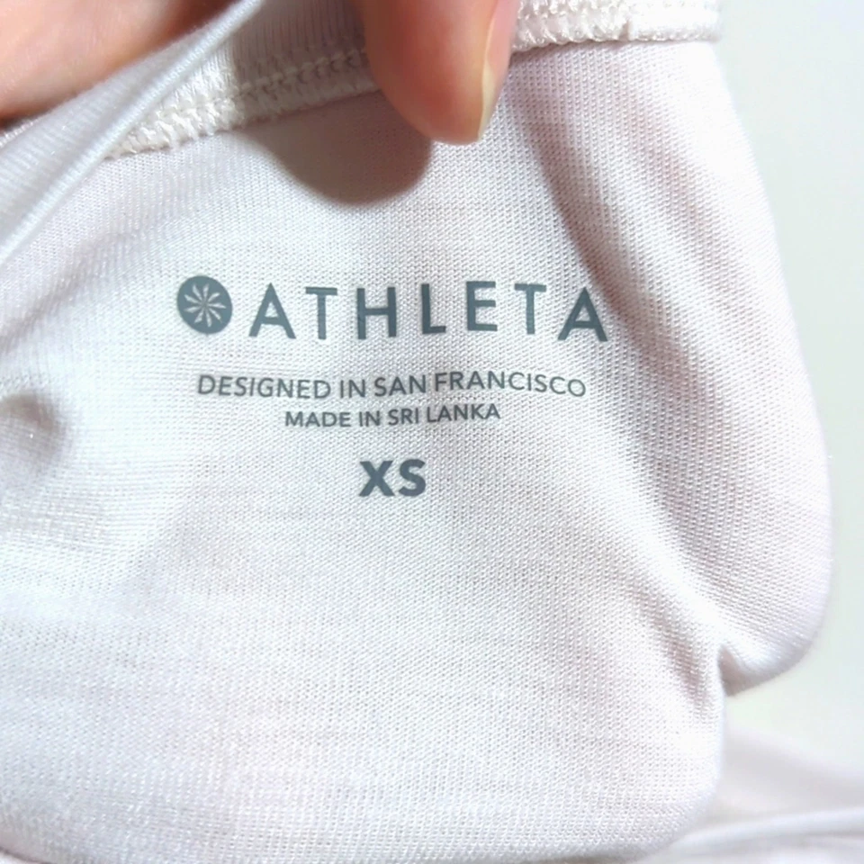 Camiseta sin mangas Athleta Essence en rosa rosario torcida frontal cuello alto para mujer talla XS Foto 4 de 4