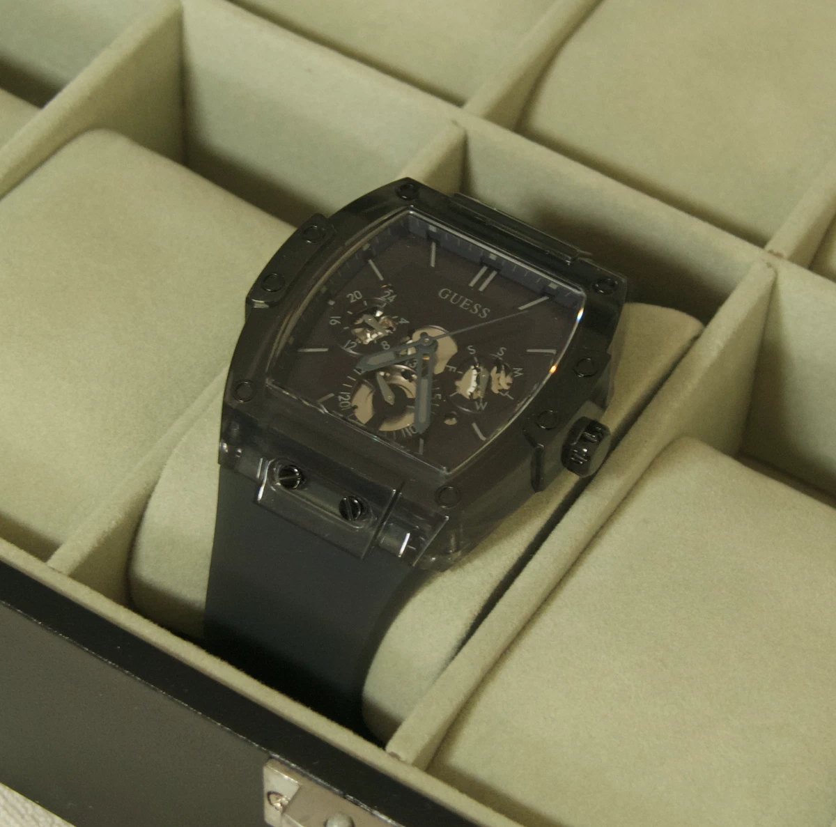 Guess Waterpro Watch 44mm Case Black Silicone Band U95155G1- New Battery $_57.JPG?set_id=8800005007 main image 4
