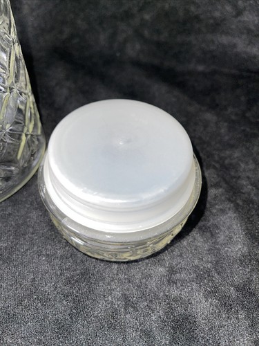 Vintage 1984 PLANTERS PEANUT Jar - Mr Peanut Diamond Cut Glass Jar With Lid - Picture 6 of 7