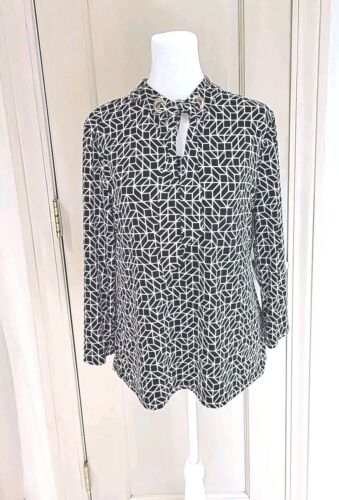 New Liz Claiborne Black White 3/4 Sleeve Top Blouse Sz Small - Picture 1 of 10