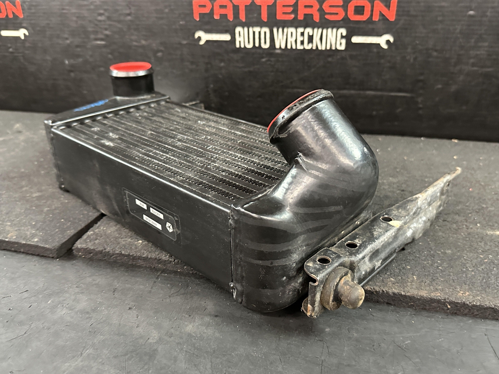 1989 CHRYSLER TC MASERATI SOHC TURBO INTERCOOLER 4401020