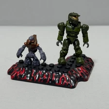 Halo Mega Bloks Green Spartan Mark IV & Covenant Copper Grunt Mini Figure