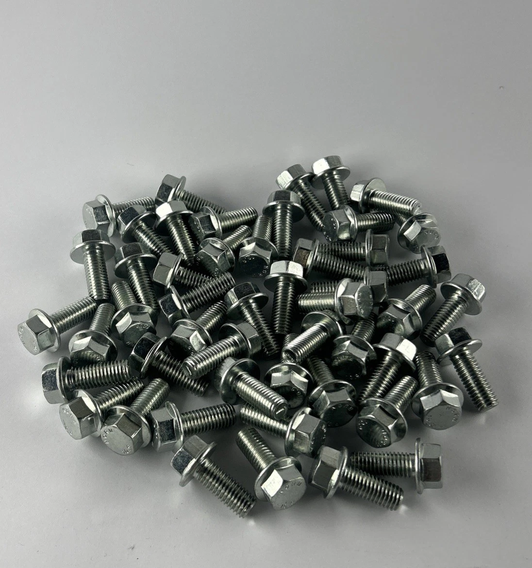 50 Genuine John Deere OEM Flanged Screws M10 x 25mm 19M7785 photo 2