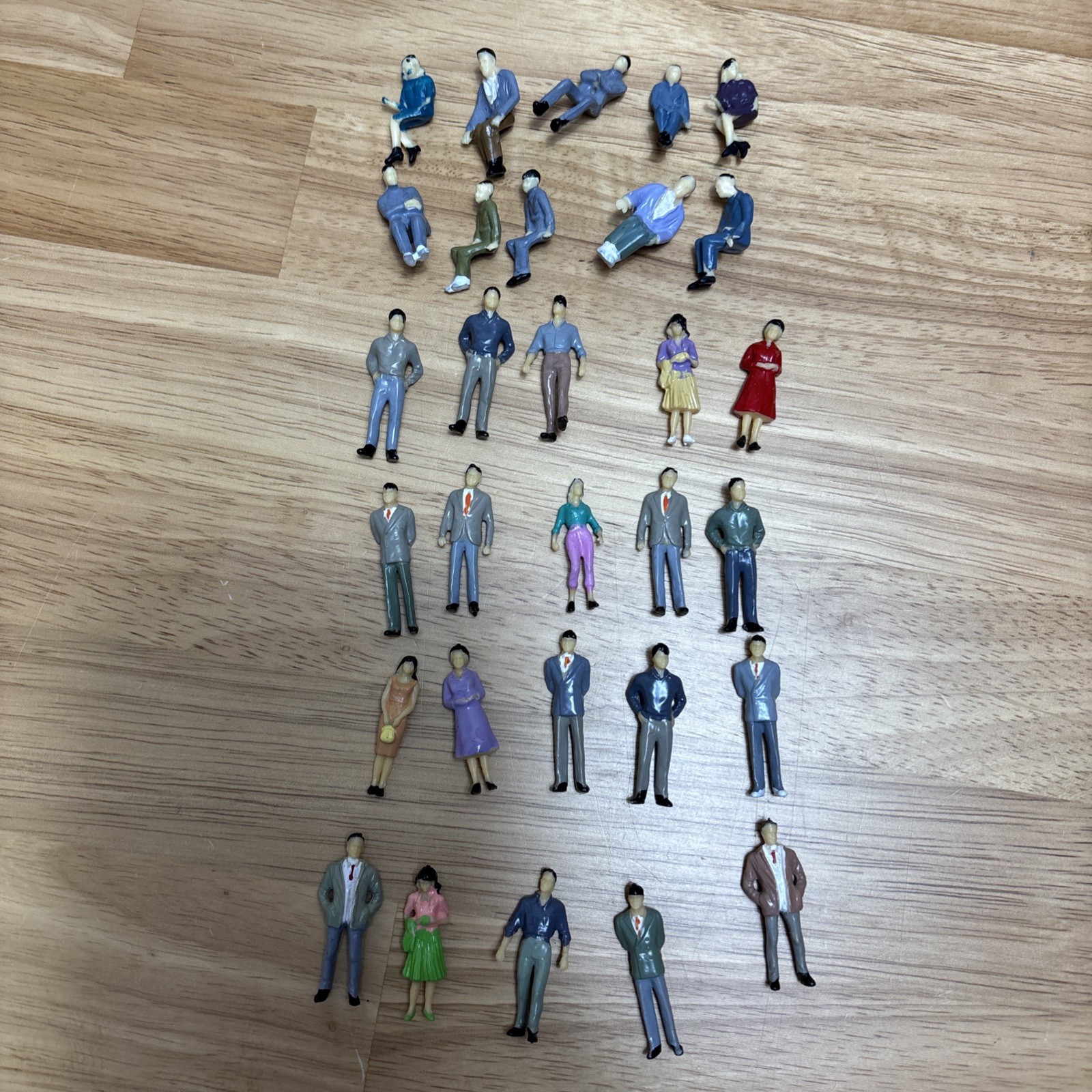 30 Pc 1:25 Model Trains Miniature Painted Figures People Sta