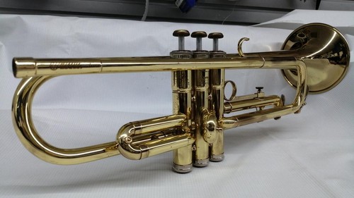 YAMAHA YTR-235 Trumpet