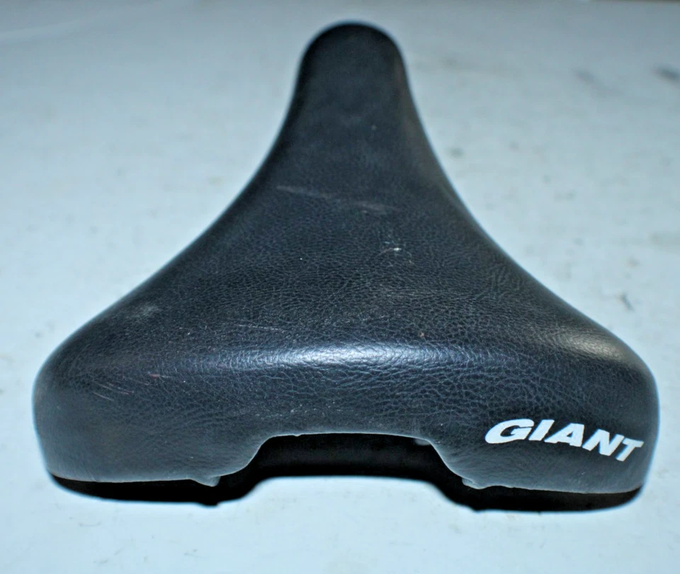 Selim de bicicleta Giant Comfort Cruiser 240/180mm preto bicicleta híbrida envio rápido EUA - Imagem 3 de 4