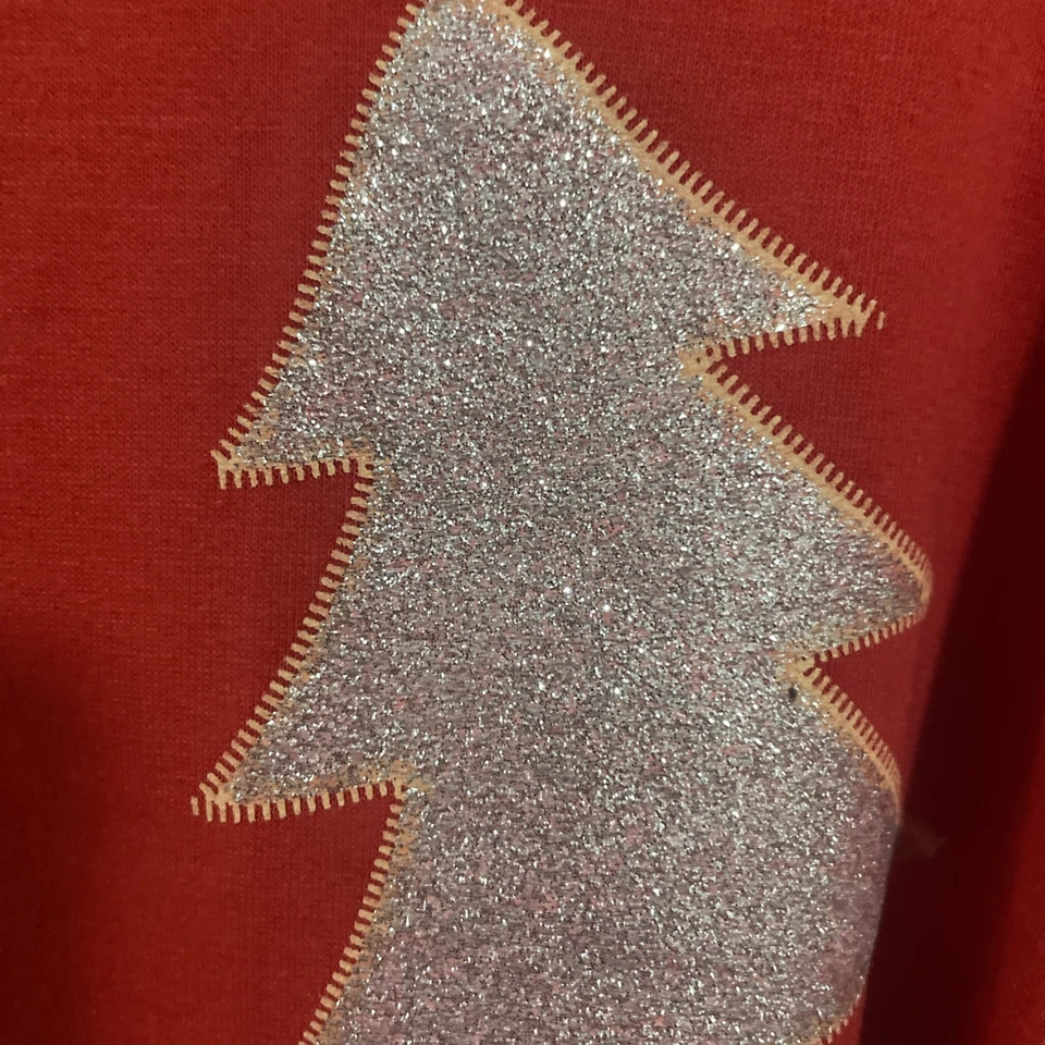 Conjunto de calentamiento Grace + Emma rojo diseño navideño con top grande y pantalones X-grandes Foto 4 de 4