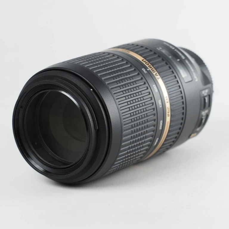 Lente Tamron SP A005 70-300 mm f/4,0-5,6 Di VC USD para Nikon #13763 - Imagen 2 de 4