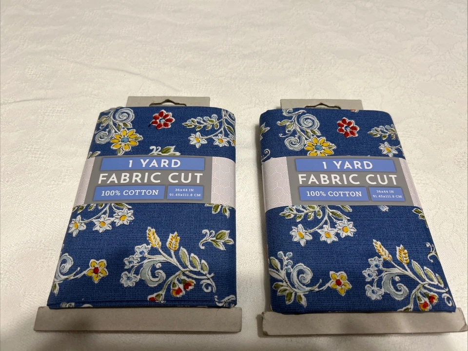 David’s Textiles 1 Yarda Tela Corte 100 Algodón Azul/Multicolor Flores Nuevo con Etiquetas Paquete de 2  Foto 2 de 4