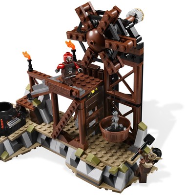LEGO 9476 The Lord of the Rings: The Orc Forge. Brand New Sealed 