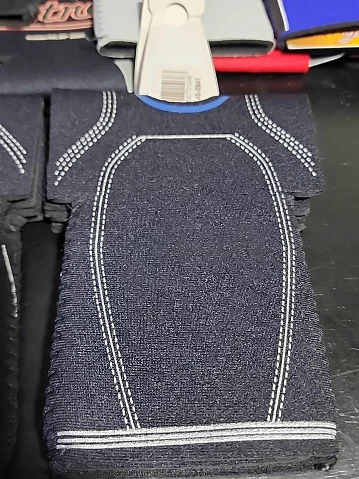 NHL Tampa Bay Lightning Kolder Beer Bottle Holder New - Image 2 of 2