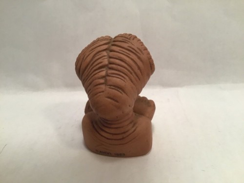 E.T. Extra Terrestrial 1992 Universal Studios Figurine Avon Korea 2 3/4" - Picture 4 of 9