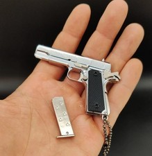 Alloy Mini Gun Models 1911 Pistol Shaped Keychain 1:3 Metal Toy Keychain