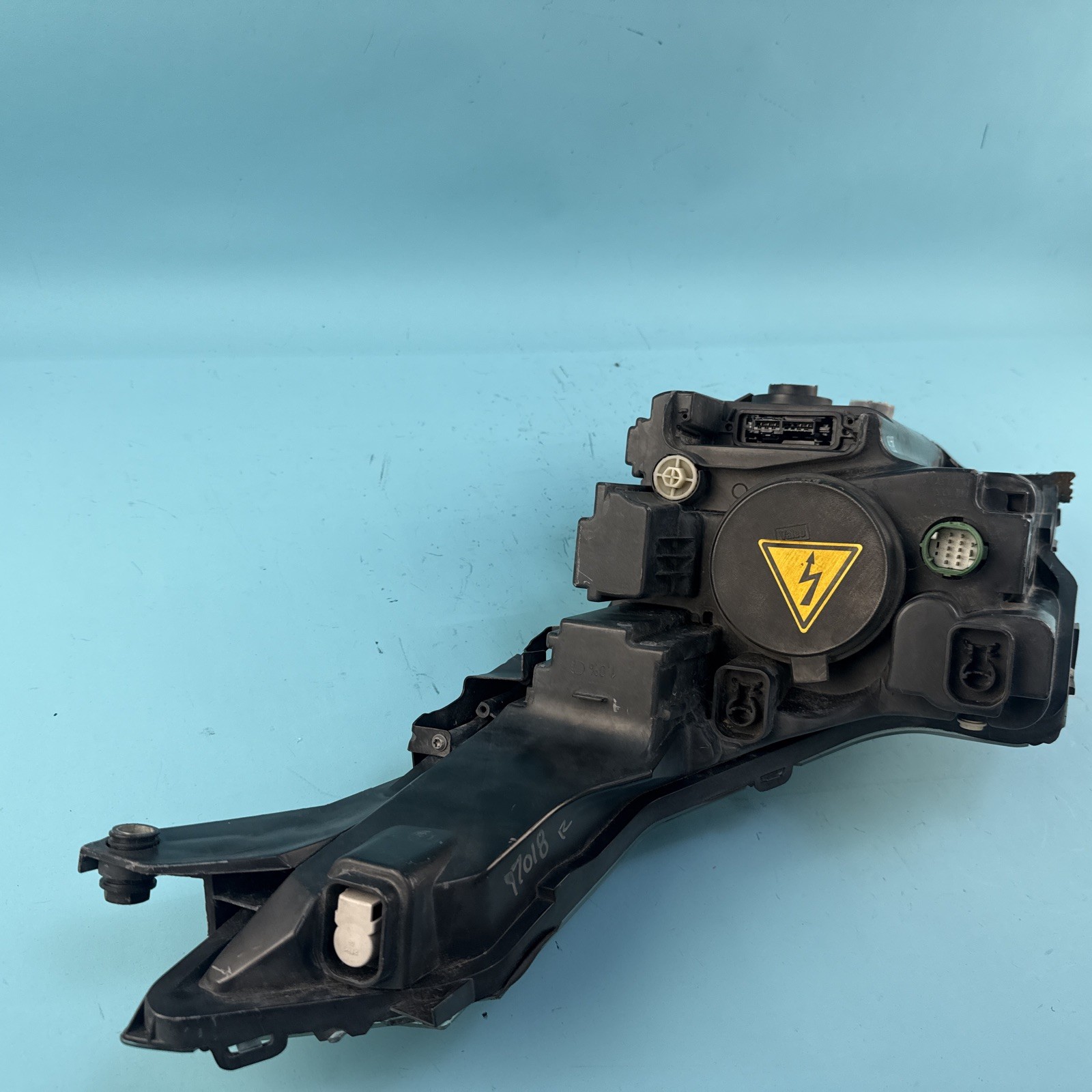 PARTS ONLY! OEM 2010-2015 Ferrari 458 Italia Right Passenger Headlight 67764681