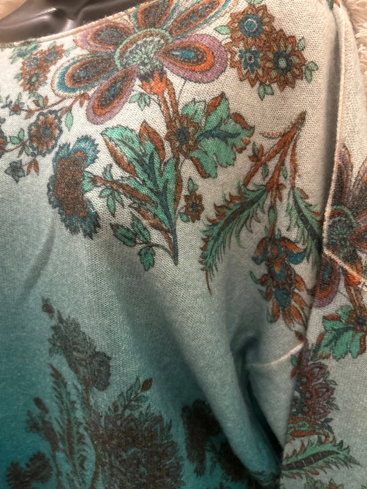 Suéter Anthropologie Pilcro Lani 100% Azul Cachemira Ombre Floral/Paisley Pequeño Foto 2 de 4