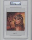 PSA/DNA Entertainment Authenticated Taylor Swift (CD Cover) Auto 0it8