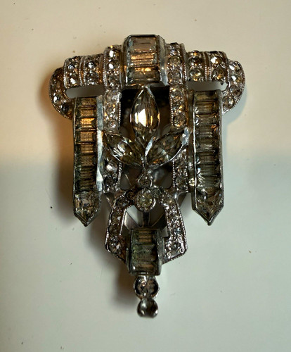 Vintage Silver Tone Art Deco Bow Ribbon Dangle Crystal Rhinestone Brooch 1.5"