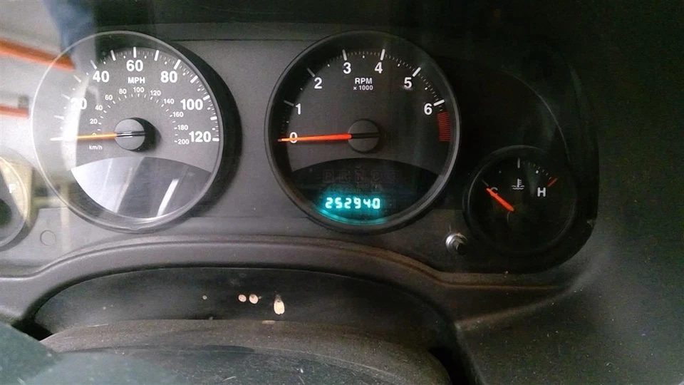 Jeep Compass 2013 Alternator 4801323AD 9816 Foto 3 de 4