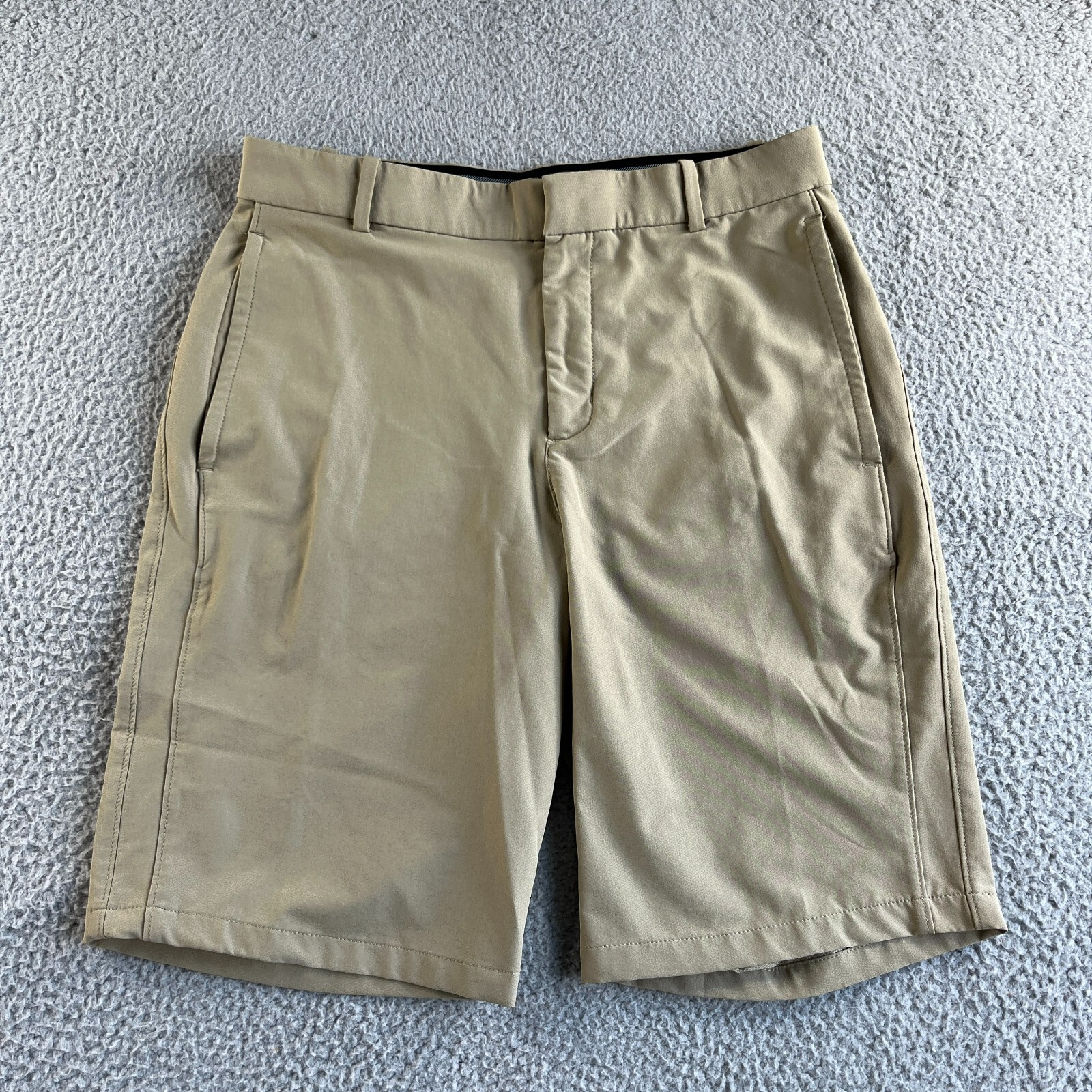 NEW Nike Shorts Mens Medium 30 Beige Chino Golf Dri-Fit Standard Stretch Waist