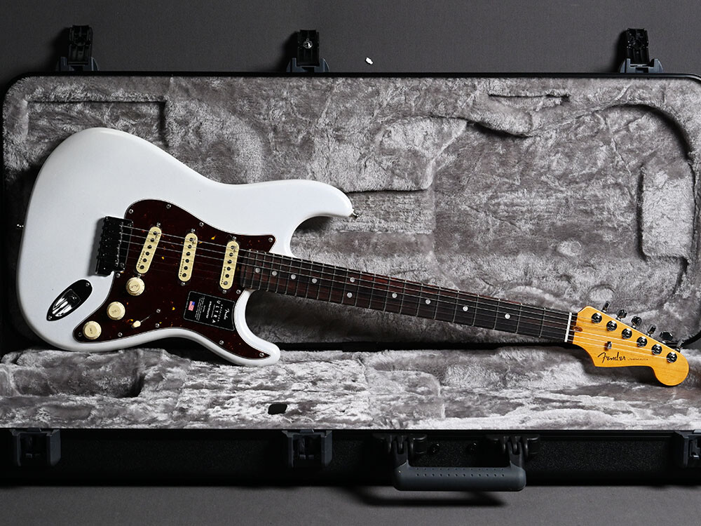 Fender Stratocaster American Ultra RW Arctic Pearl Fender Stratocaster American Ultra RW Arctic Pearl
