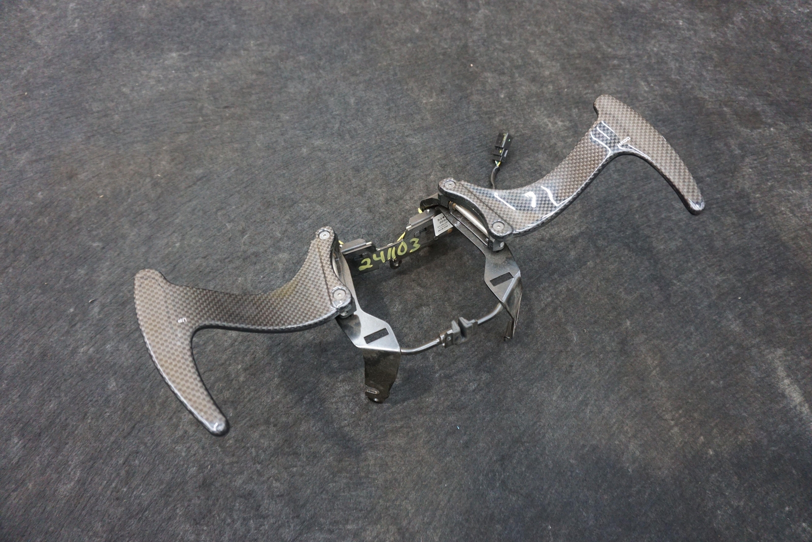 Carbon Fiber Steering Wheel Paddle Shifter OEM 5145132 Ferrari California 12-14