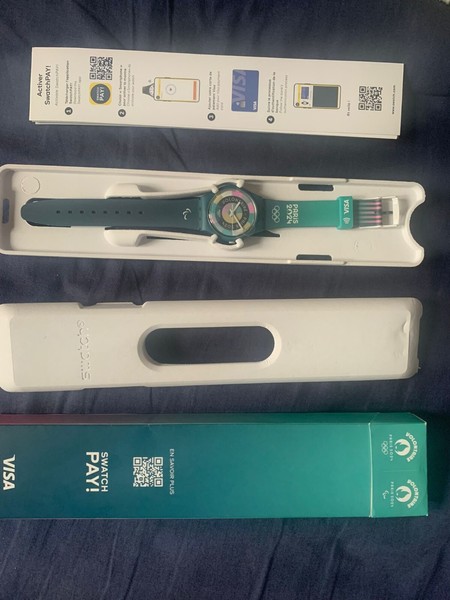 Paris 2024 Official Volunteer Uhr mit SWATCH Pay Funktion