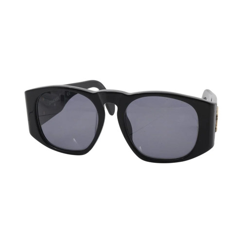 CHANEL CoCo Quilted Black Sunglasses LHQ2309