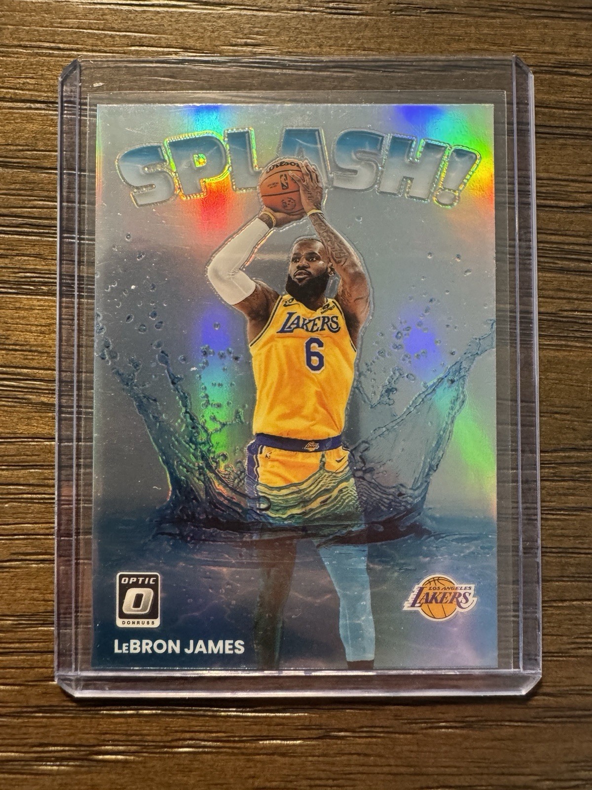 2022-23 Panini Donruss Optic - Splash! LeBron James #15 Holo Prizm
