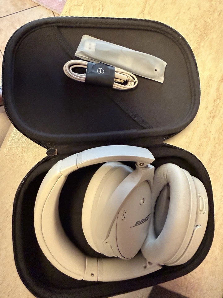 Bose QuietComfort 45, foto 1 di 5