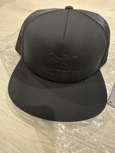 New Arc'teryx bird logo trucker hat Cap Triple Black Arcteryx