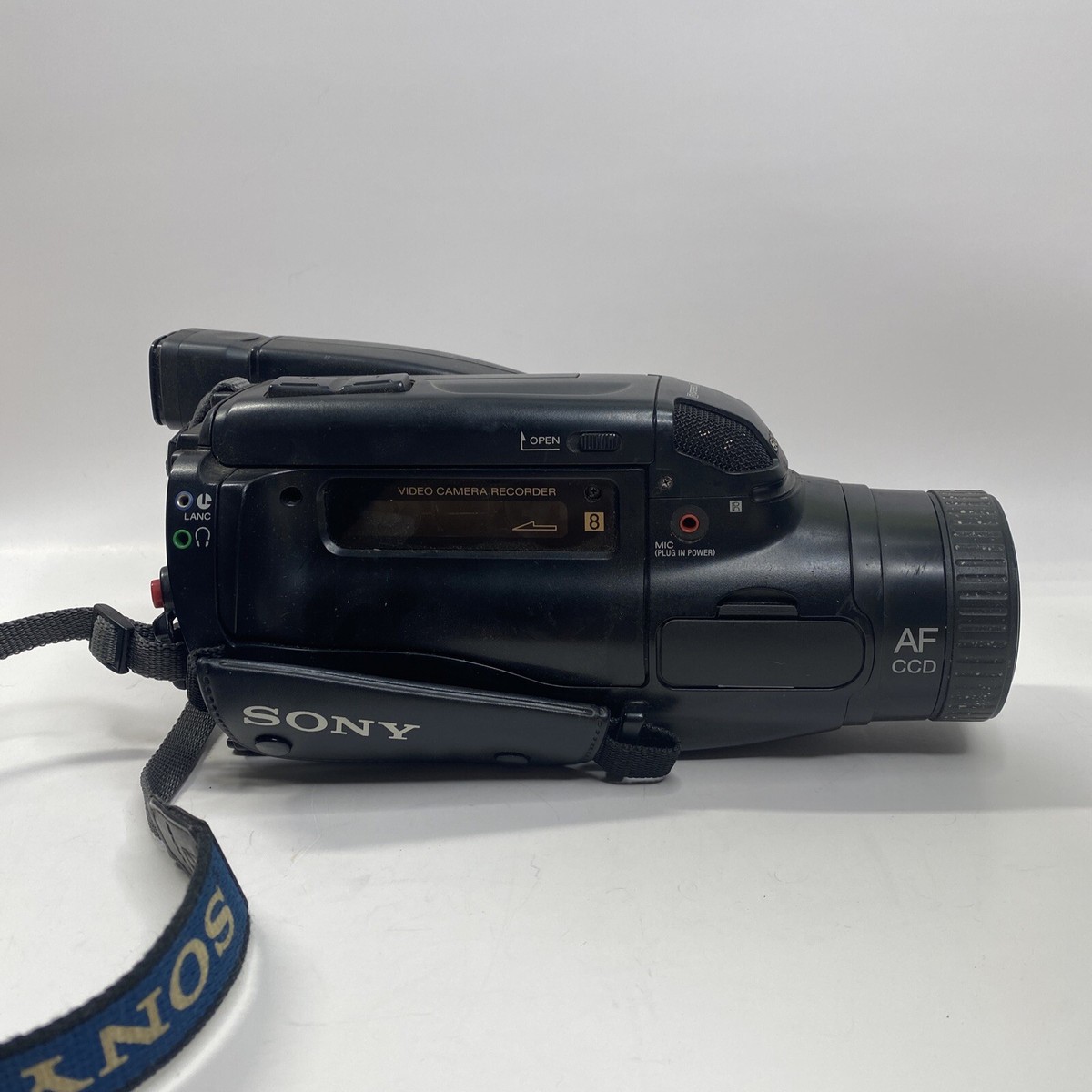 Sony CCD-FX640 Video 8 Handycam not tested No Battery To