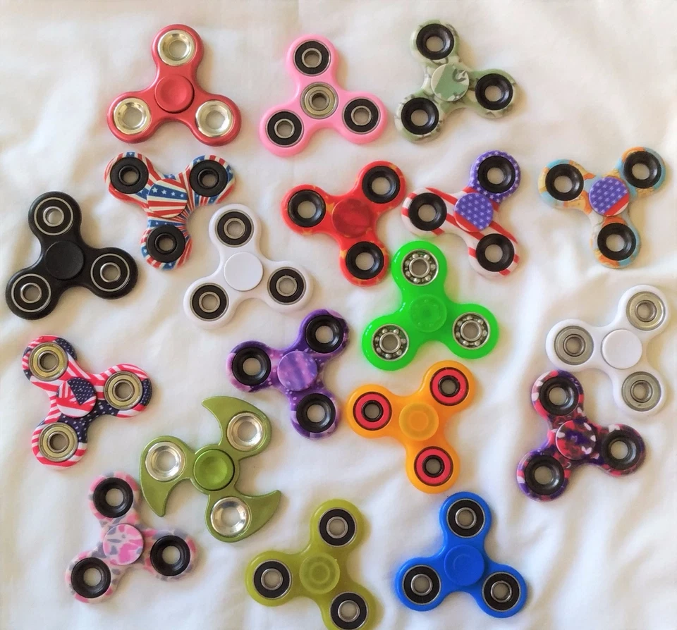 Fidget 3D Hilandero de Mano Equipo de Bolsillo Giroscopio Tri Fiesta Favor Bolsa Relleno Juguete Al Por Mayor Foto 4 de 4