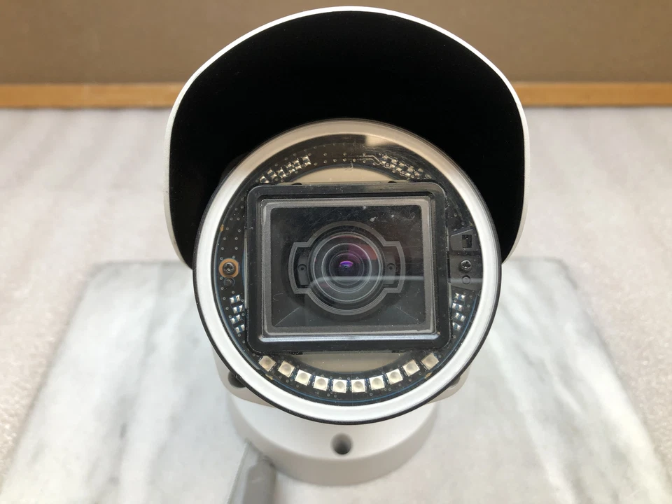 Sony SNC-EB602R True Day/Night Video Over IP IPELA HD Mount Bullet Camera - Image 2 of 4