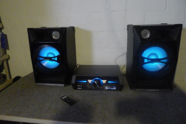 Sony SHAKE5 2400 Watt Audio System with 