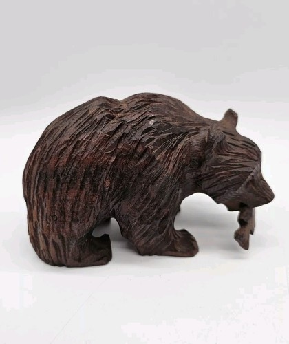 Hand Carved Grizzly Bear With Fish Wooden Figure Primitive Rustic Country Lake