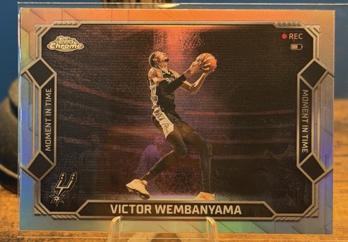 2025 Topps Chrome Update Victor Wembanyama Moment In Time Refractor Spurs MT-10