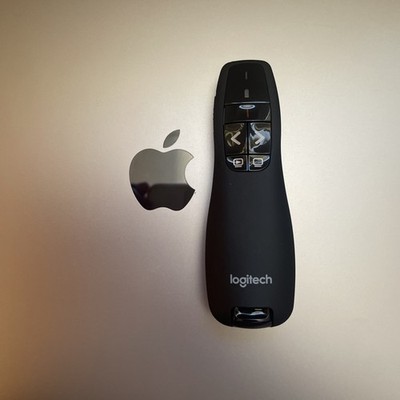 Logitech R400 Kabellose Präsentationsfernbedienung, 2,4 GHz, USB-Empfänger, Laserpointer