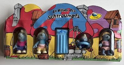 VINTAGE THE SMURFS LE VILLAGE DES SCHTROUMPFS 4 FIGURE BIKIN AT THE BEACH w/BOX