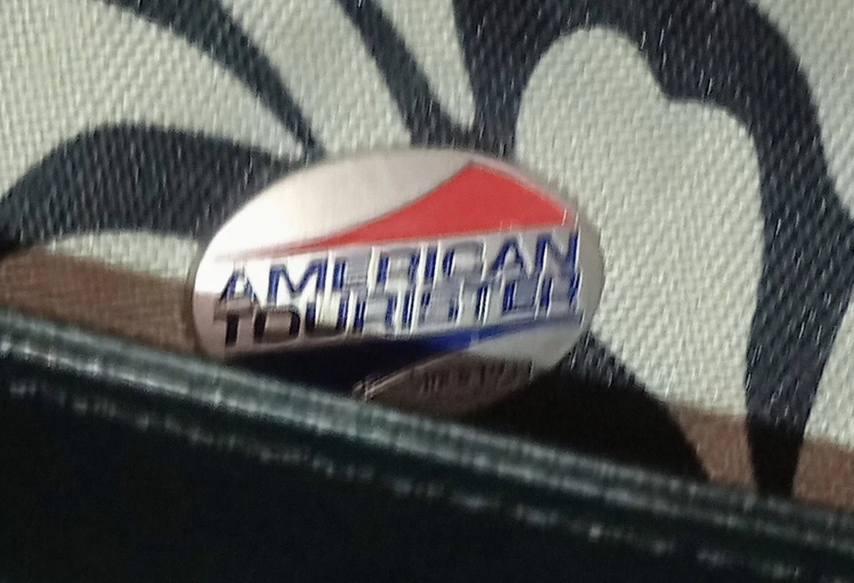 American Tourister Large Travel Tote Carry  On Set Black & Cream Floral - Image 4 of 4