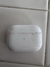 Apple AirPods Pro 2nd Generation with MagSafe Wireless Charging (USB‑C) White