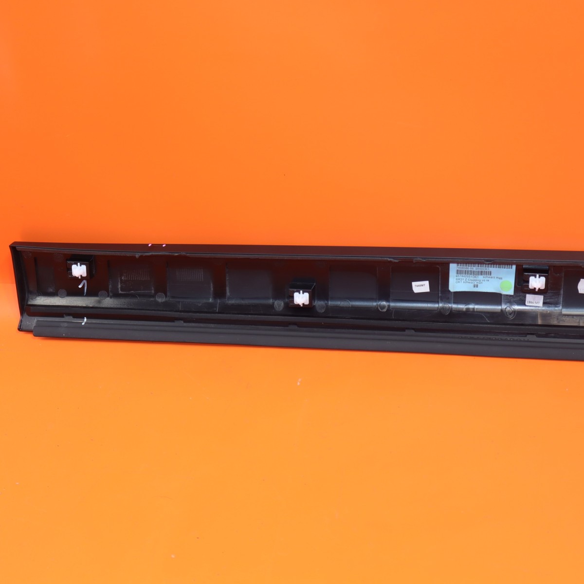 Rolls-Royce Cullinan 2019-2022 Front Right Body molding P/N 51137448586