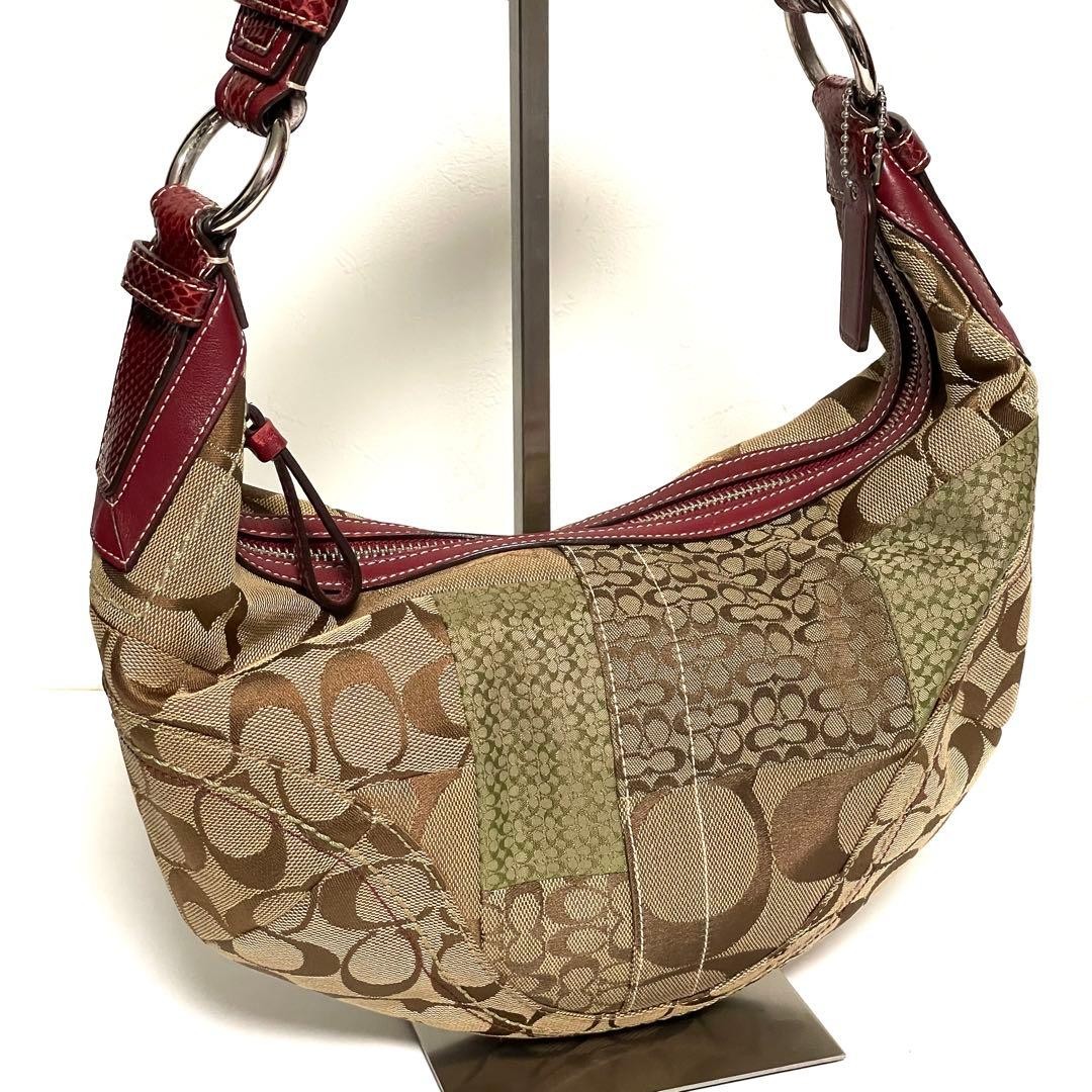 Beautiful condition COACH Patchwork Hobo One Shou… - image 6