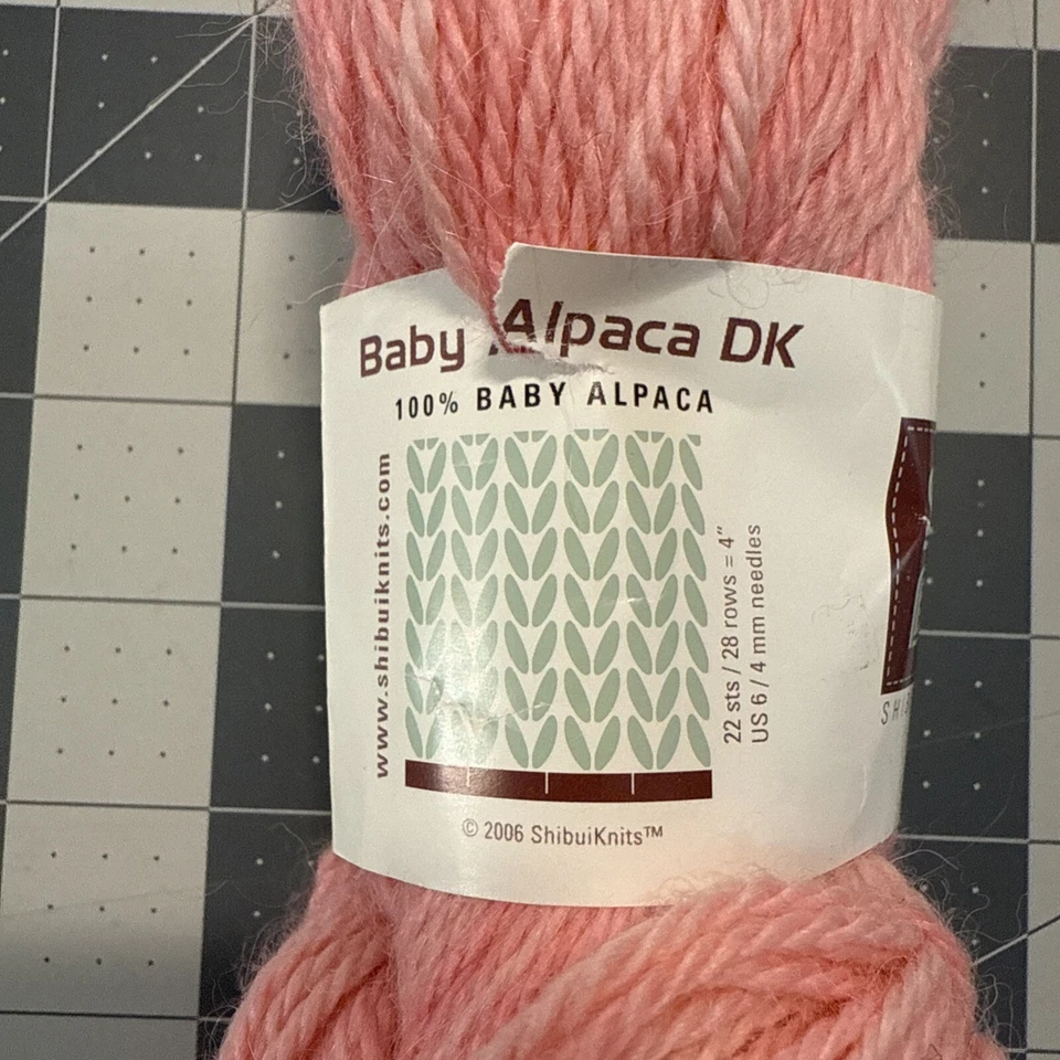 Shibui Knits Baby Alpaca DK Color 1765 Lote 8108 Rosa Descatalogado 255yds Foto 2 de 4