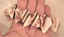 Gorgeous Pink & Beige Furled Natural Shell Stretch Elastic Cuff Bangle Bracelet