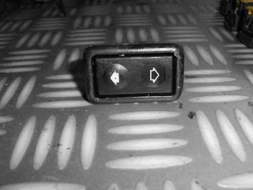 Schalter Fensterheberschalter 8368941 BMW 316i E36