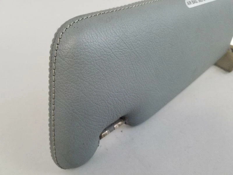 96 MERCEDES BENZ 600 右遮阳板 — 第 2/4 张图片