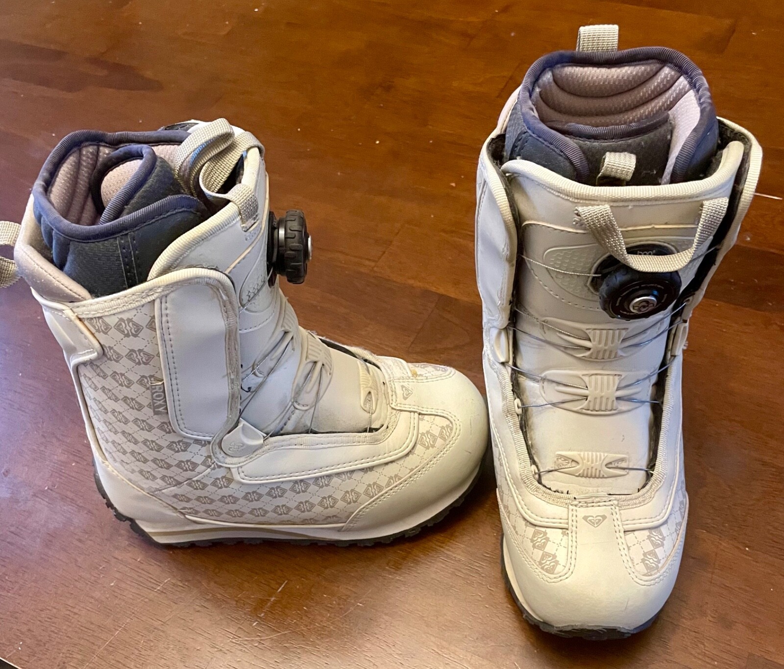 snowboard boots ROXY women&rsquo;s size 6