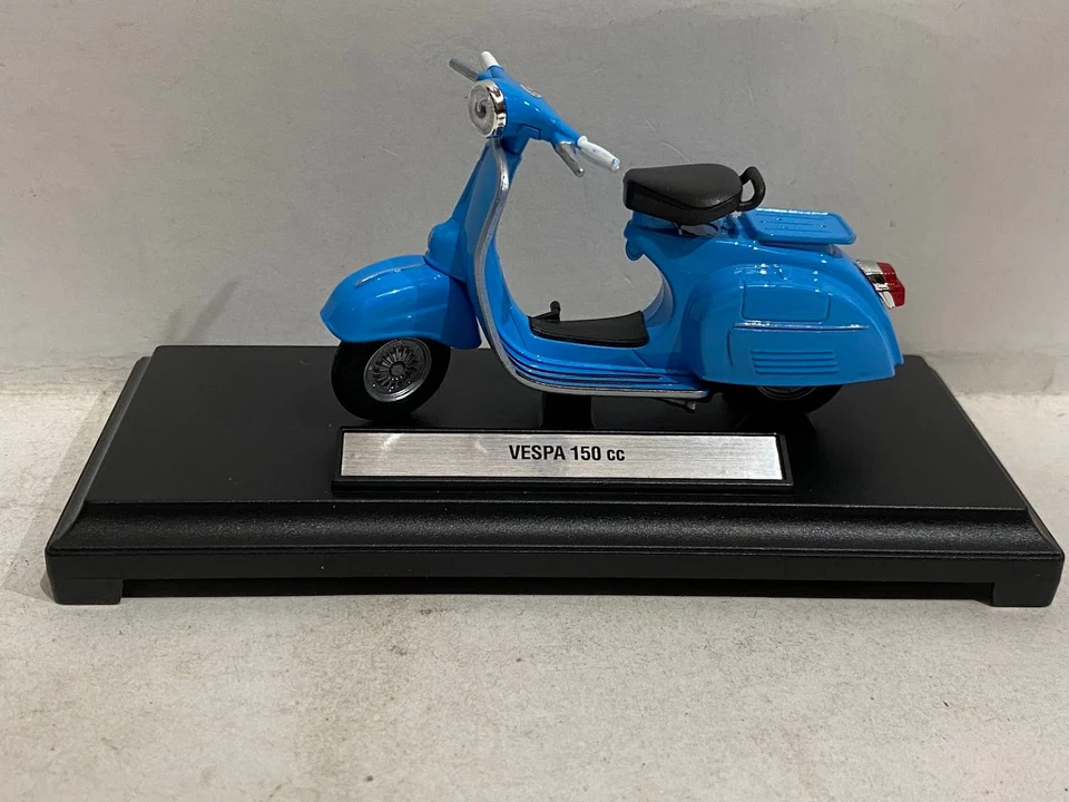 1:18 Vespa 150 cc Welly Legendary bikes Diecast Motocicleta - Imagen 2 de 4