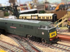 Hornby Class 52 Western Yeoman D1035 Green Diesel Loco Red Name Plates Serviced